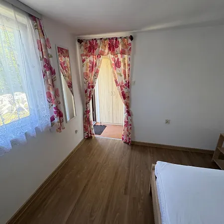 Akacja Z Lazienkami * Ustka