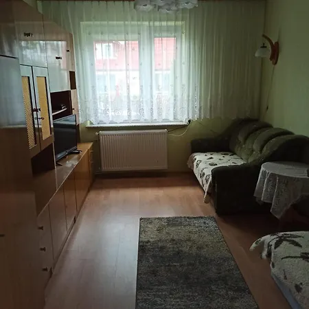 Akacja Z Lazienkami أوستكا