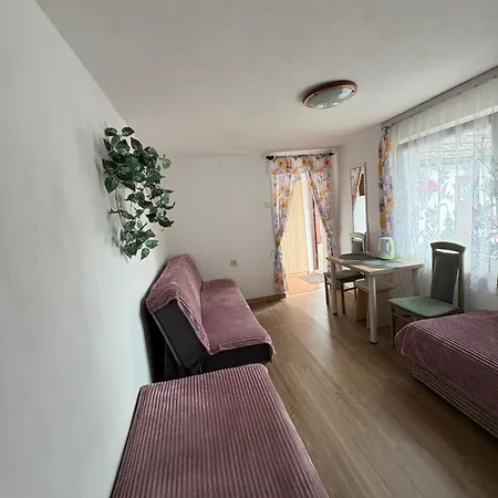 Akacja Z Lazienkami Appartamento *