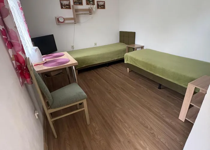 Akacja Z Lazienkami Apartman *